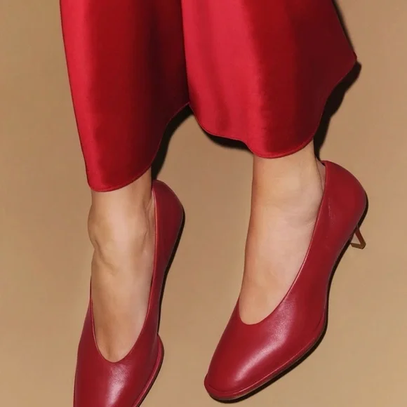 Reformation red Gracelynn pumps - Picture 2 of 9